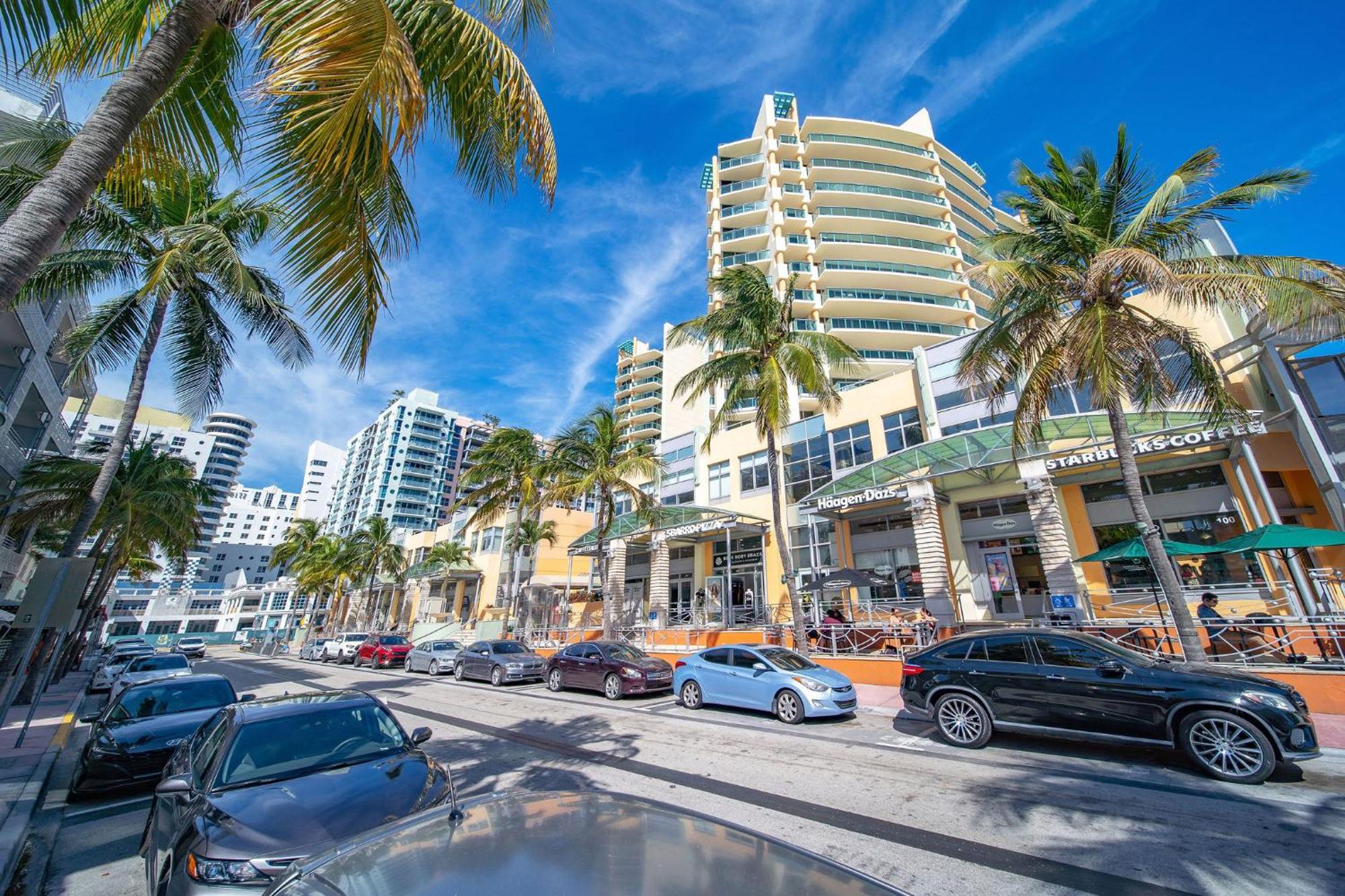 Private Ocean Dr Apt W/2 Queen Beds, Steps 2 Beach Apartment Miami Beach Exterior photo